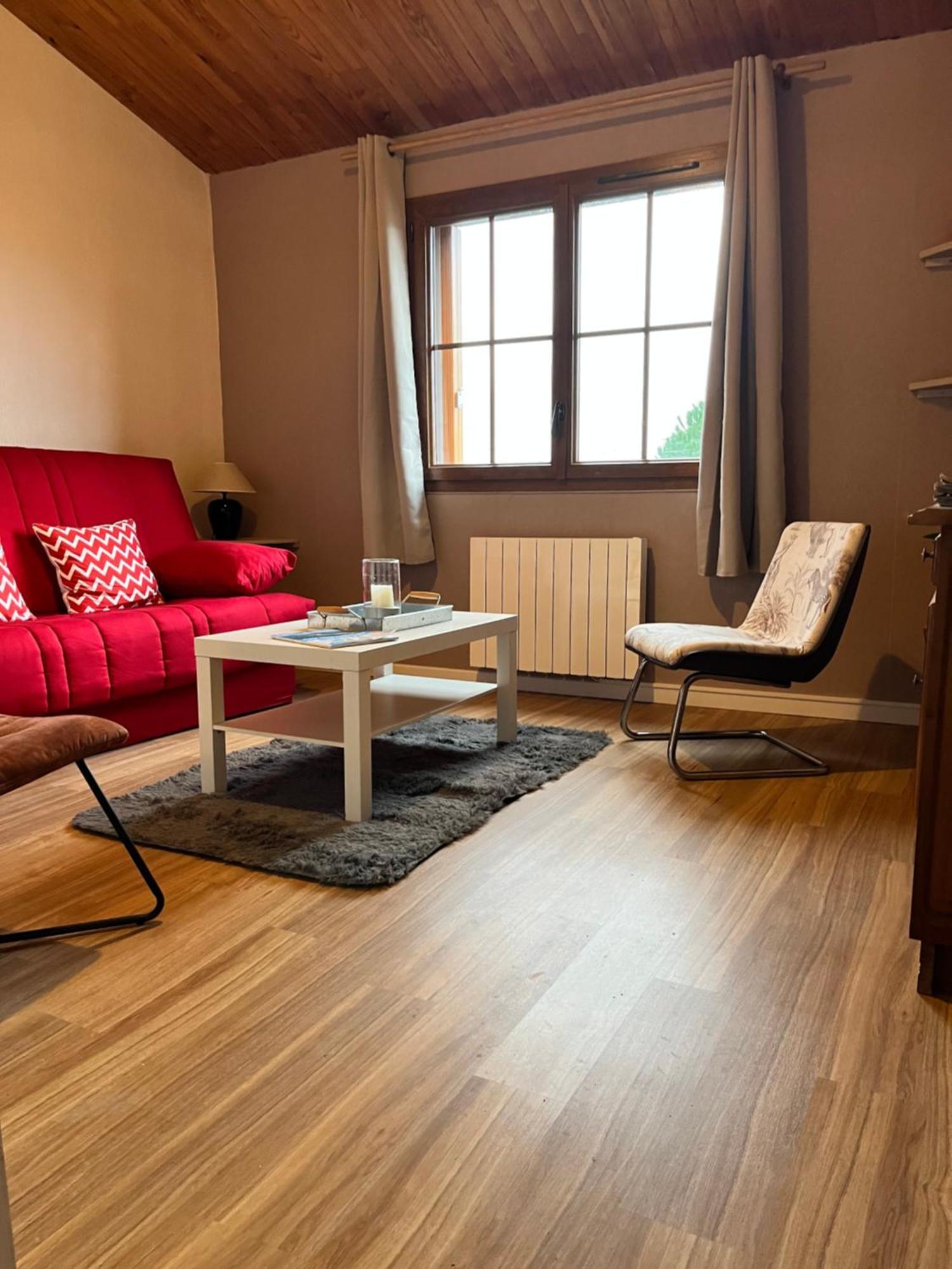 Apartment Bord De Aytre